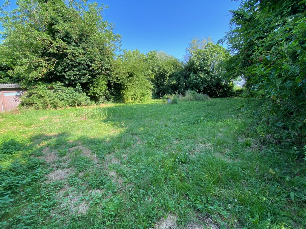 Venezia, Al confine tra Oriago e Malcontenta, terreno edificabile