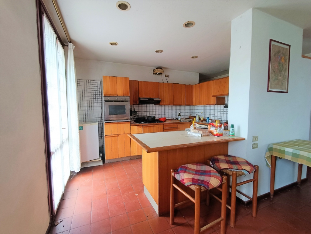 Venezia, Mira, porzione di testa con quattro camere e giardino privato.