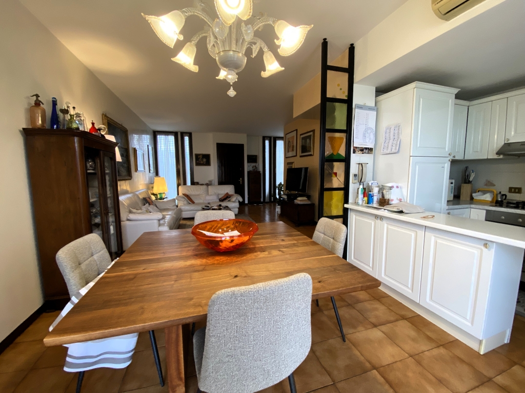 MIRA, Venezia elegante villetta a Schiera comoda ai servizi con comfort e spazi Ideali