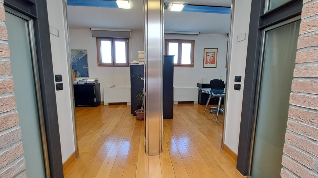 Venezia-Mestre, recente blocco direzionale di rappresentanza