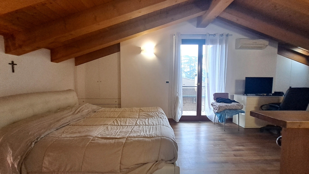 appartamento su due livelli con garage e riscaldamento autonomo