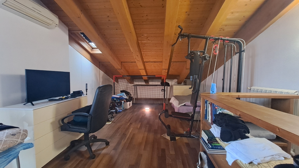 appartamento su due livelli con garage e riscaldamento autonomo