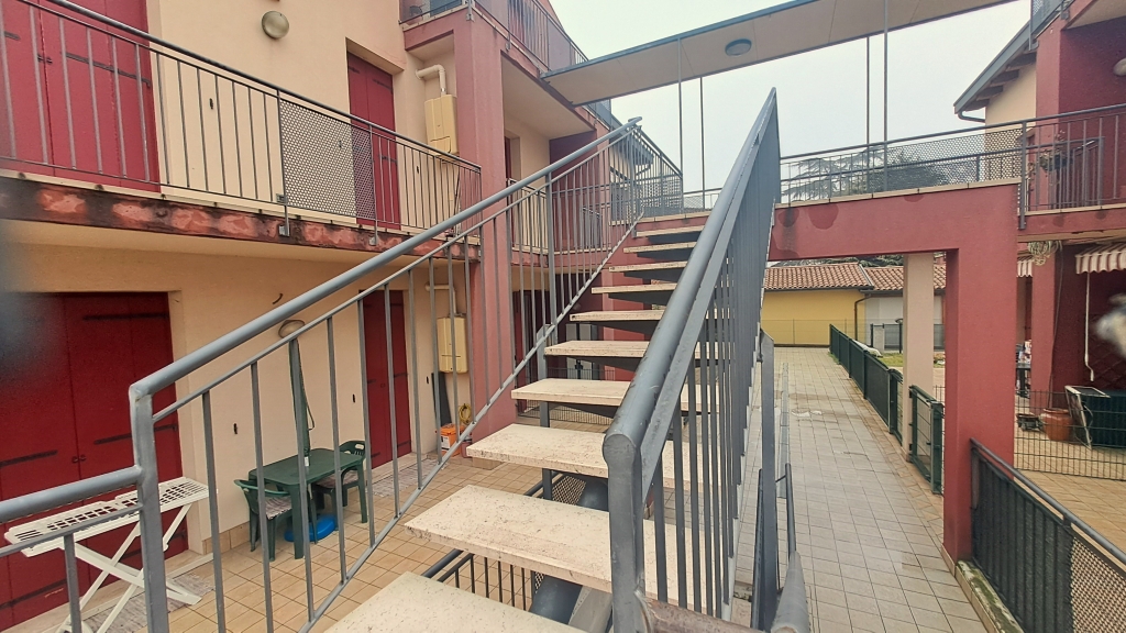 appartamento su due livelli con garage e riscaldamento autonomo