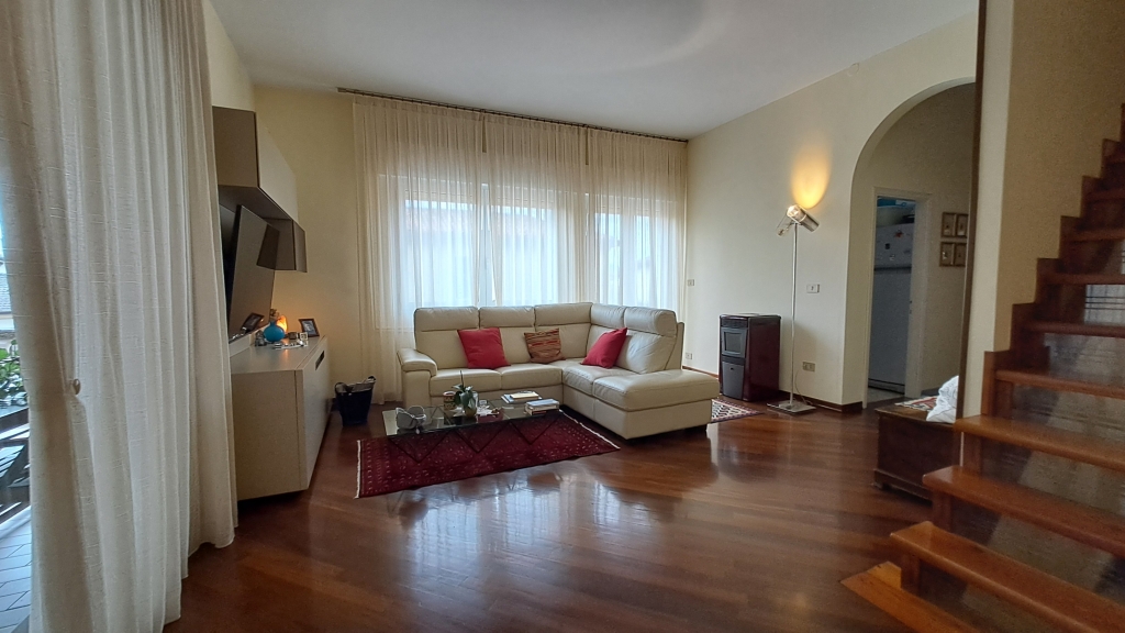 Favaro Veneto Venezia – Appartamento in bifamiliare con terrazza abitabile