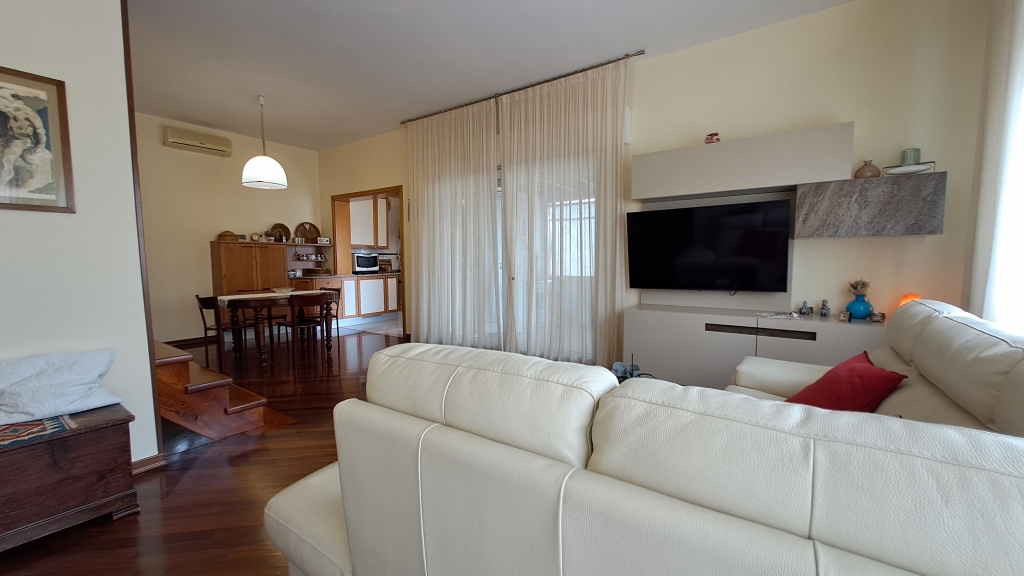 Favaro Veneto Venezia – Appartamento in bifamiliare con terrazza abitabile