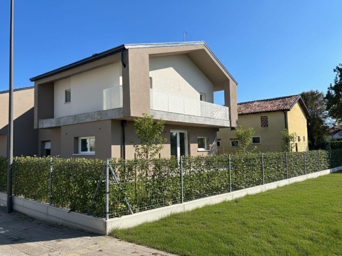 Roncade Centro Villetta Indipendente con 4 camere