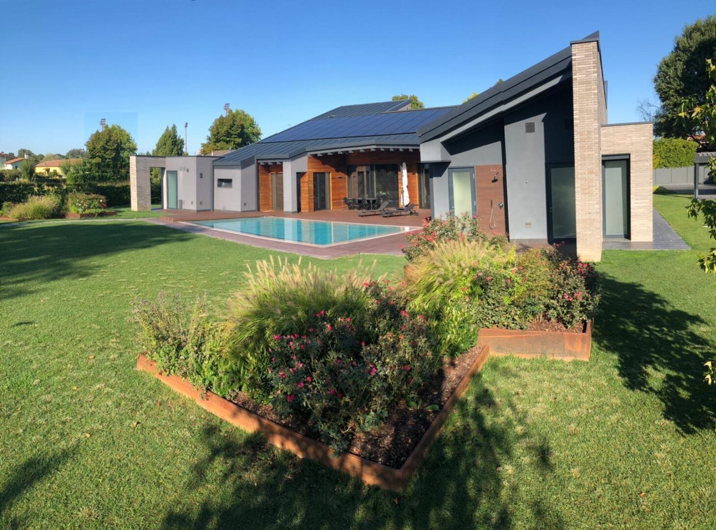 Roncade centro esclusiva villa con piscina